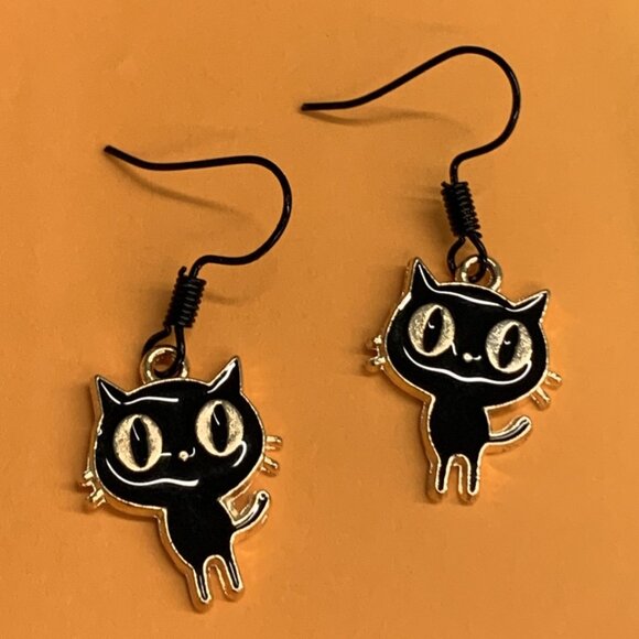 Black Cat Earring, Halloween Earring, Punk Goth Earring, Gift Idea, Cat Earring - Picture 1 of 6